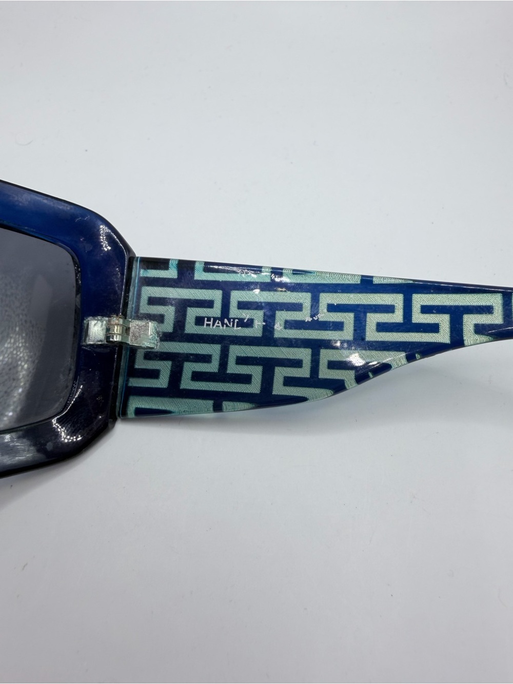 Vintage Y2K Blue Geometric Oversized Sunglasses Designer Inspired - Picture 6 of 7